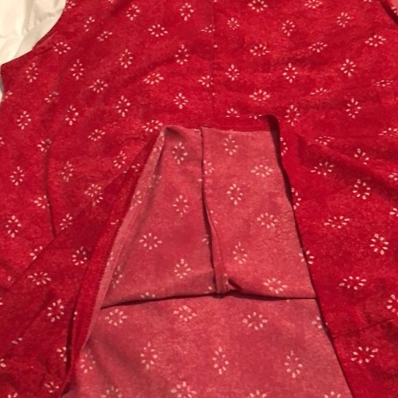Dana Buchman red blouse size small - Picture 7 of 7